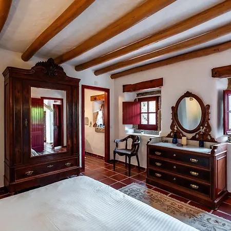 Alto Paraíso Boutique * Reguengo Grande